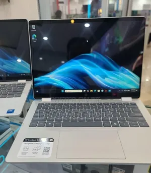 New Laptop HP OmniBook 5 Flip 16GB Intel Core 7 SSD 512GB