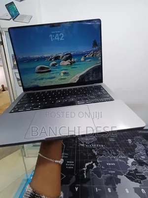 New Laptop Apple MacBook Pro M1 16GB Apple M1 Pro SSD 512GB