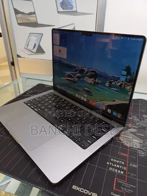 New Laptop Apple MacBook Pro M1 16GB Apple M1 Pro SSD 512GB