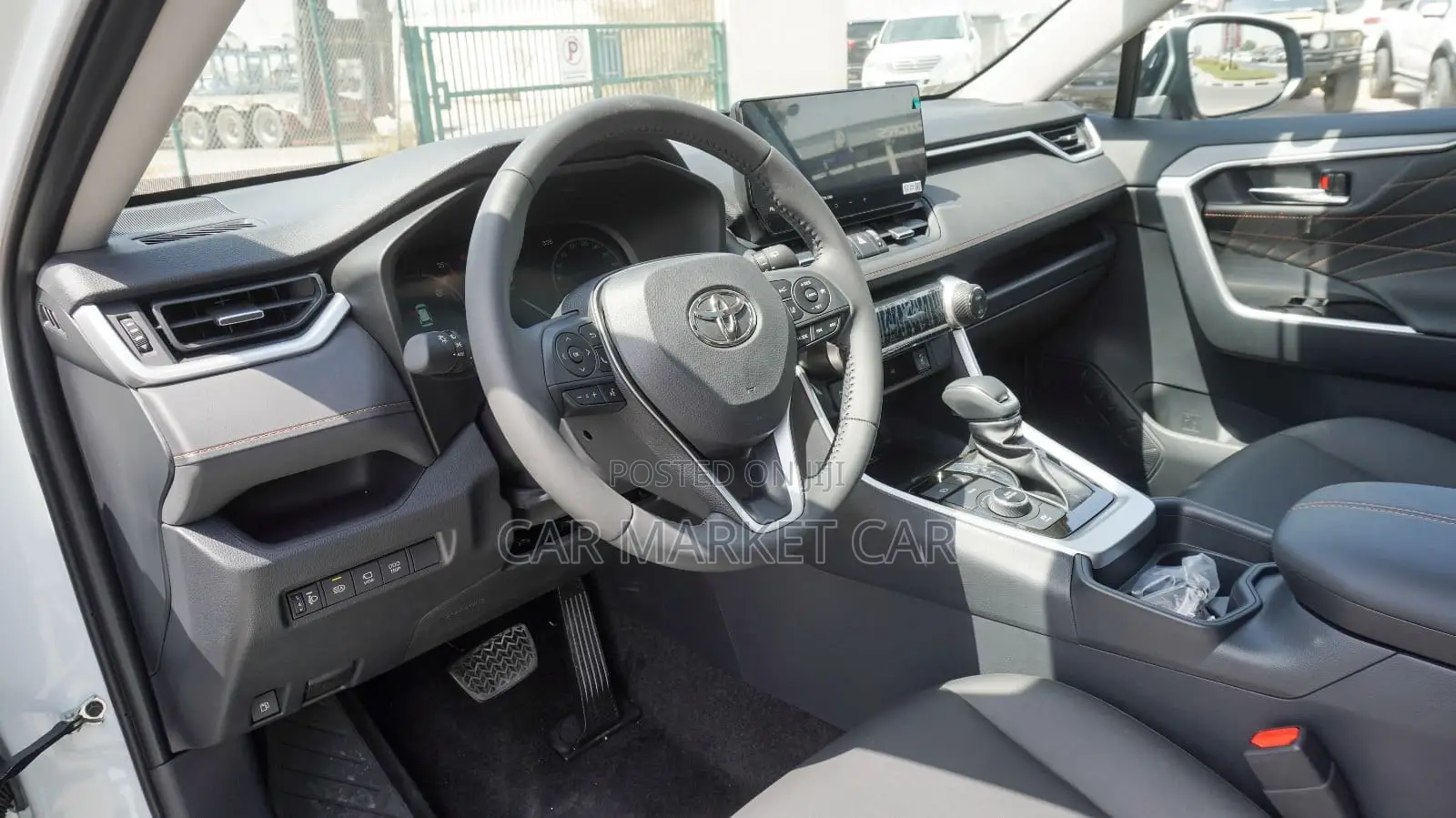 New Toyota RAV4 Hybrid LE AWD 2024 White