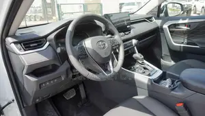 New Toyota RAV4 Hybrid LE AWD 2024 White