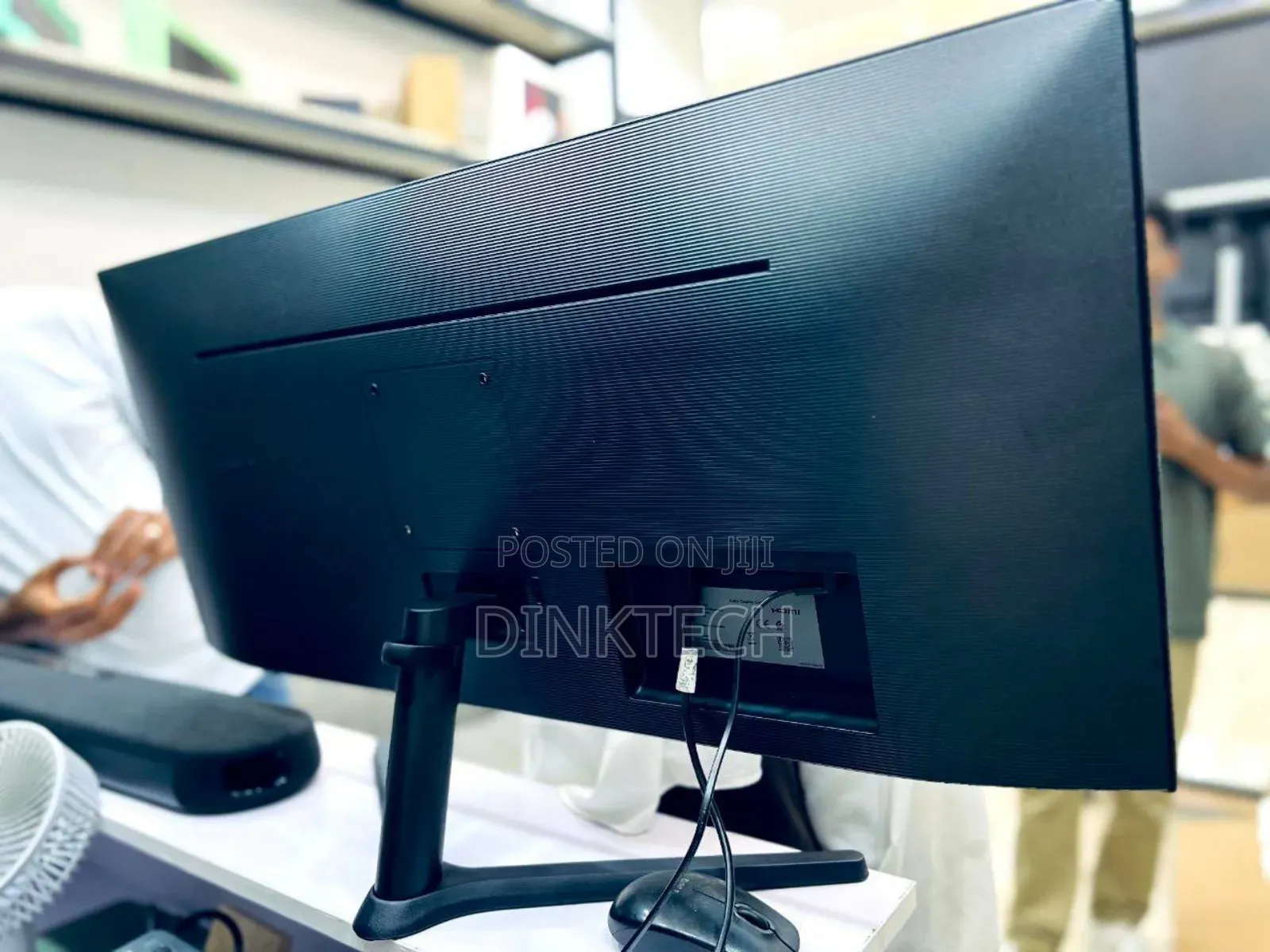 Samsung 32” Curved Monitor