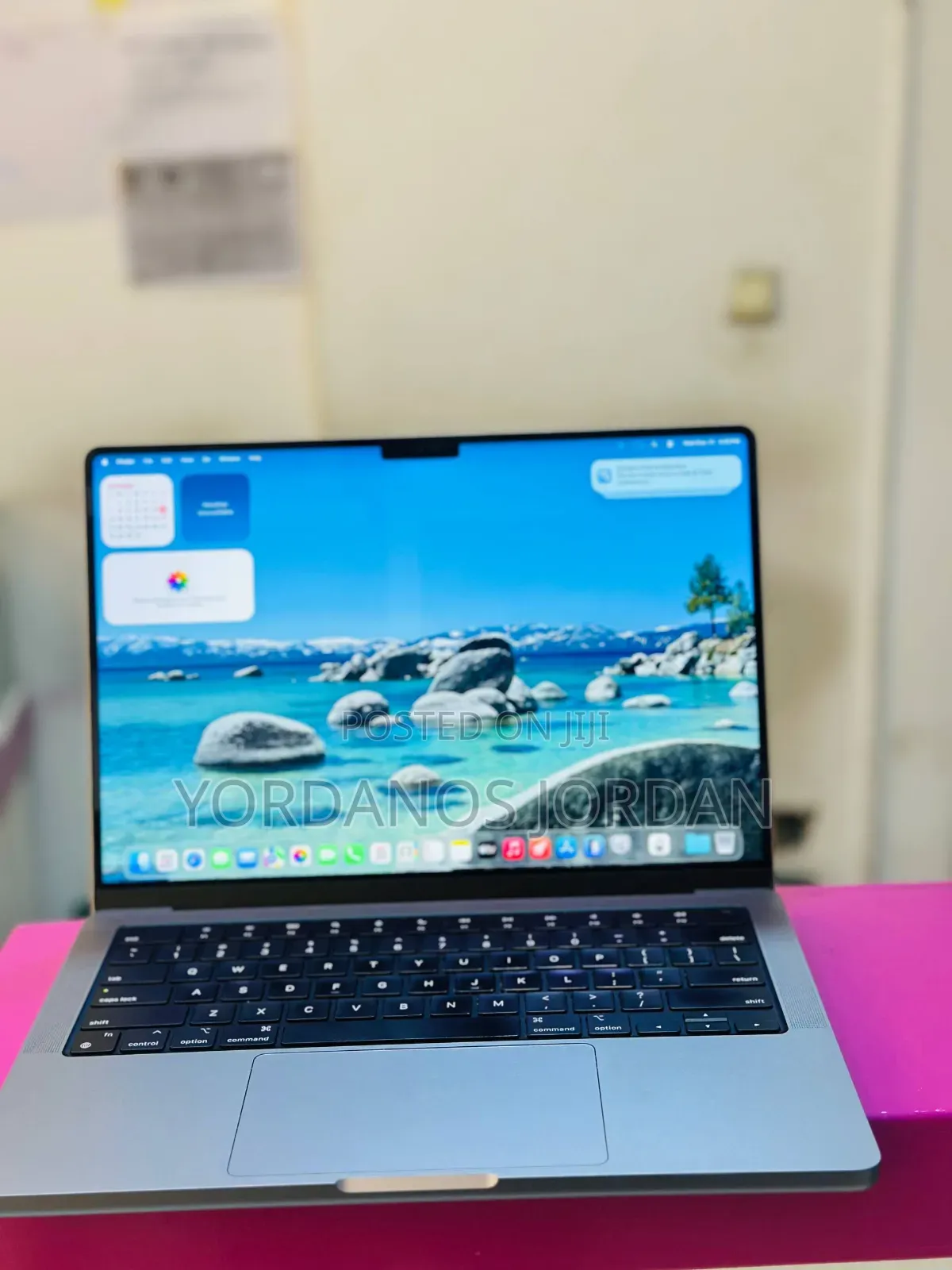 New Laptop Apple MacBook Pro M1 16GB Apple M1 Pro SSD 512GB