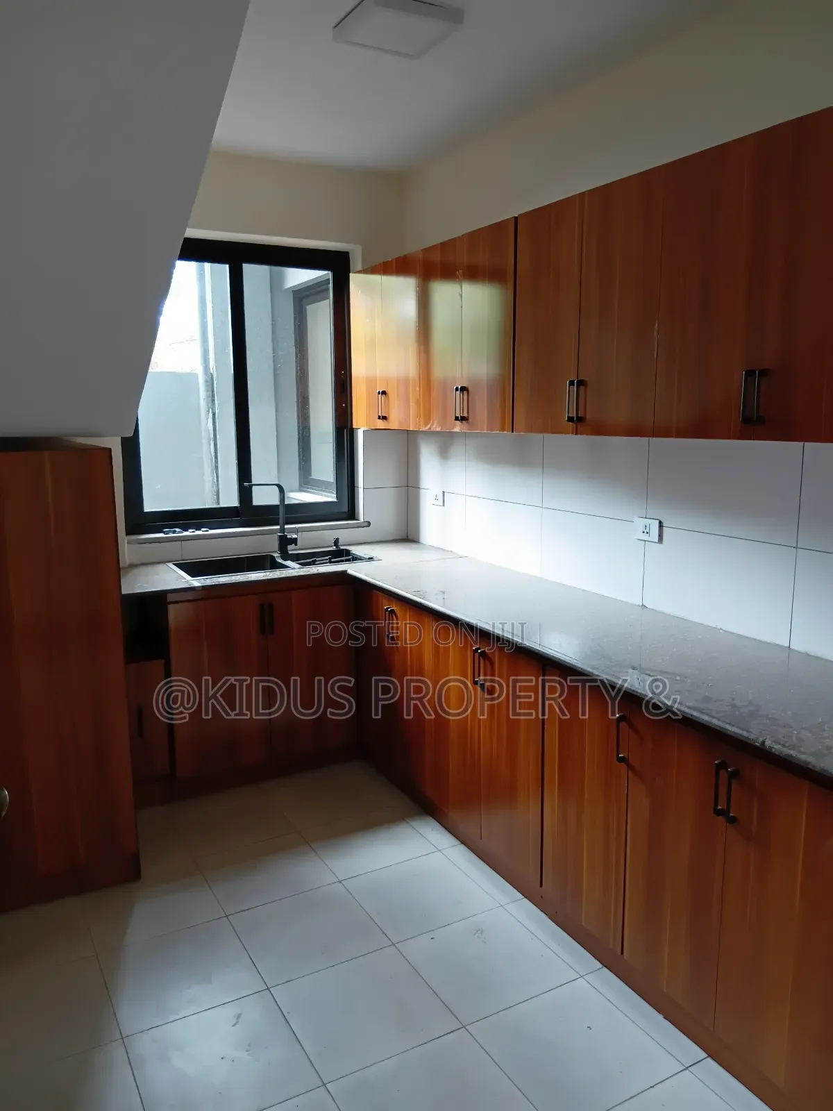 3bdrm Apartment in Vatican Embassy, Nifas Silk-Lafto for rent