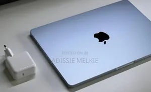 New Laptop Apple MacBook Air 2025 M4 13-inch 16GB Apple M4 SSD 256GB