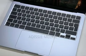 New Laptop Apple MacBook Air 2025 M4 13-inch 16GB Apple M4 SSD 256GB