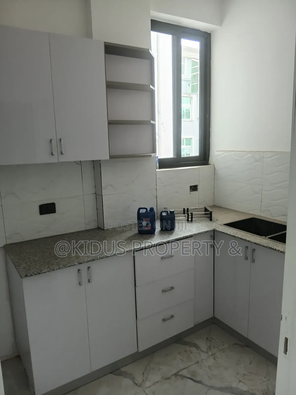2bdrm Apartment in Lebu Mebrate, Nifas Silk-Lafto for rent
