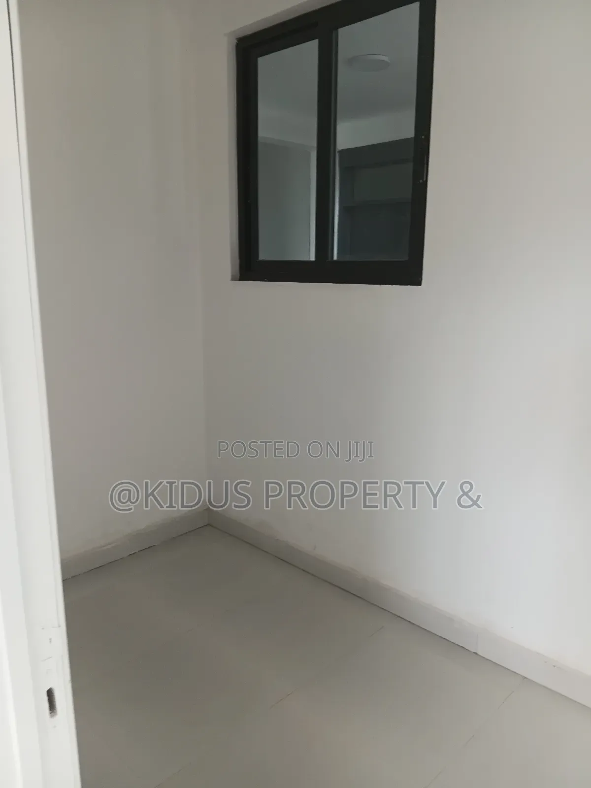 2bdrm Apartment in Lebu Mebrate, Nifas Silk-Lafto for rent