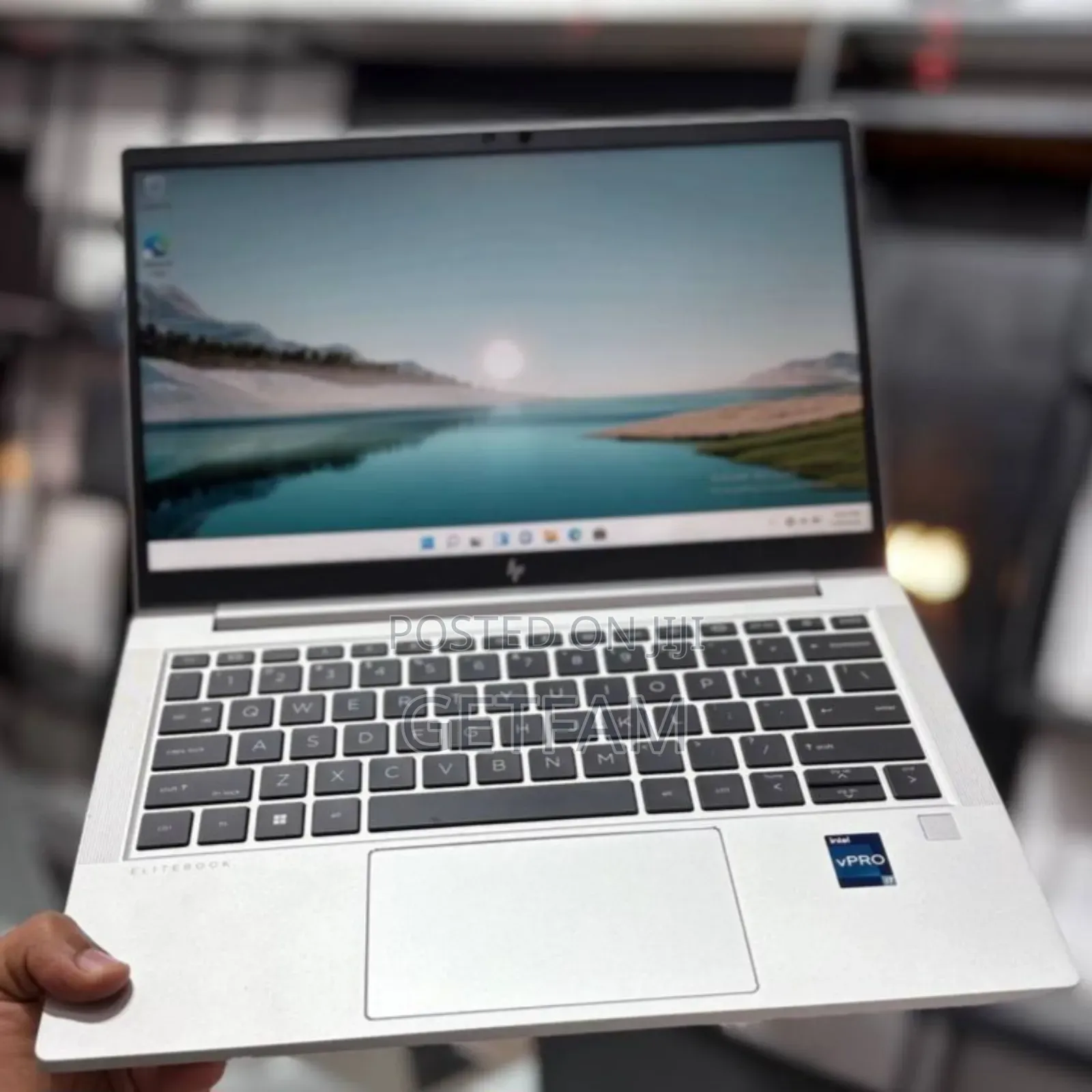 New Laptop HP 630 16GB Intel Core i7 SSD 512GB