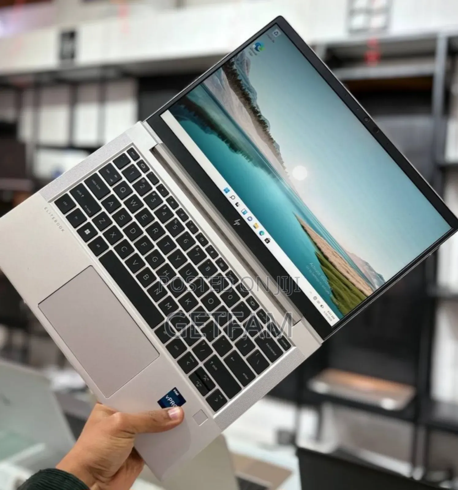 New Laptop HP 630 16GB Intel Core i7 SSD 512GB