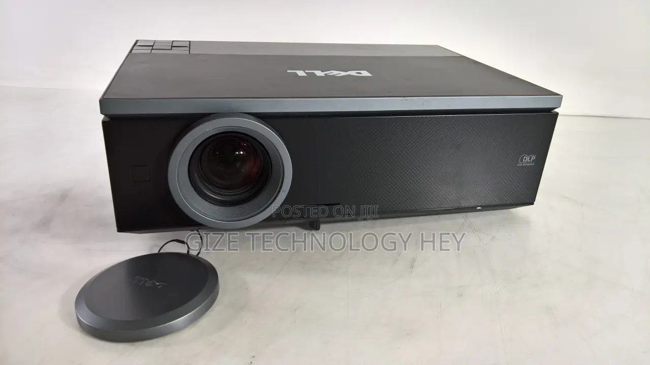 Cenema Projector