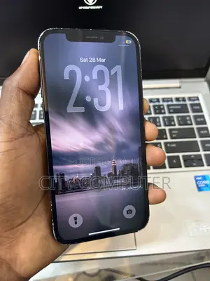 Apple iPhone 12 64 GB Black