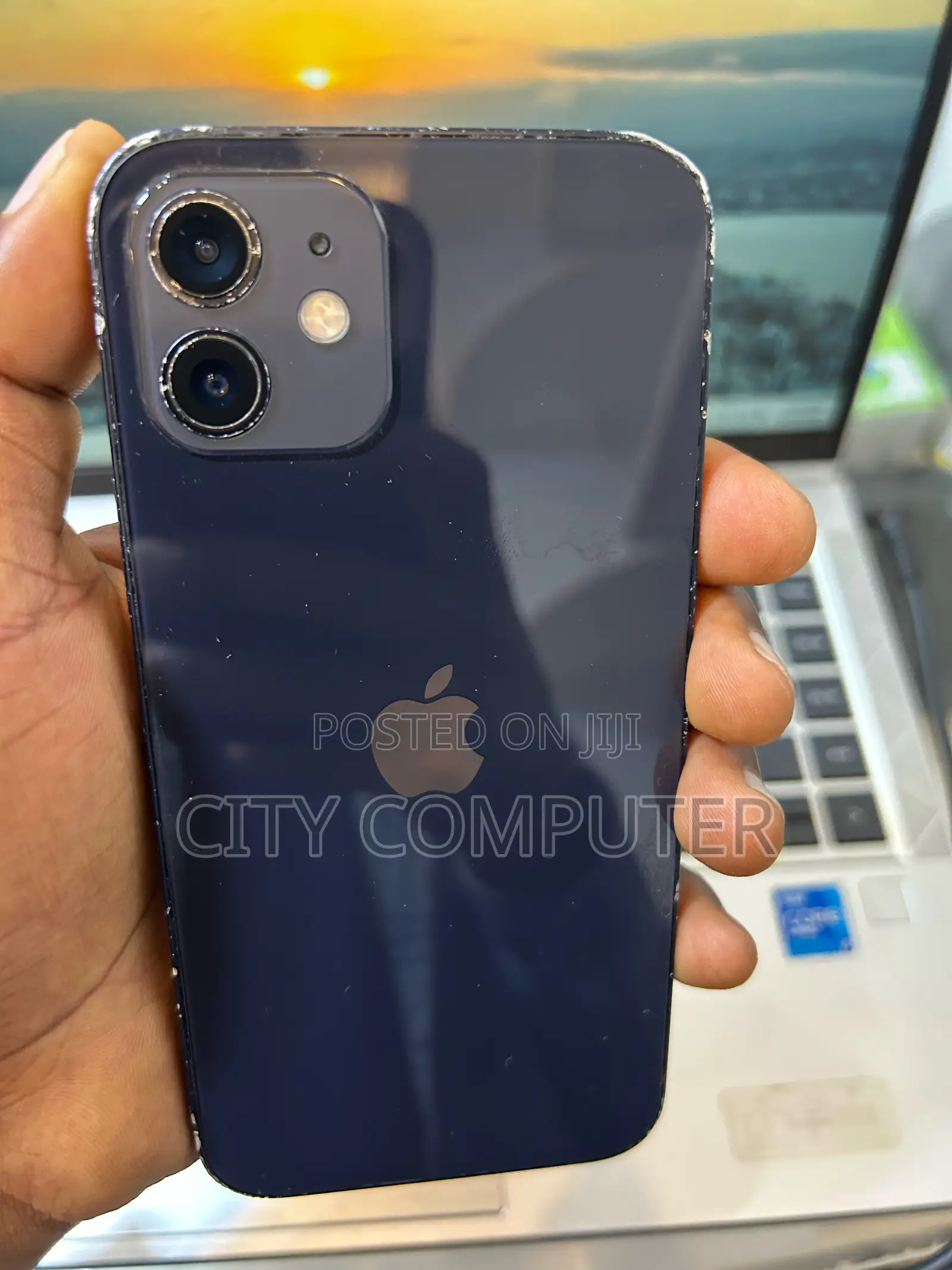 Apple iPhone 12 64 GB Black