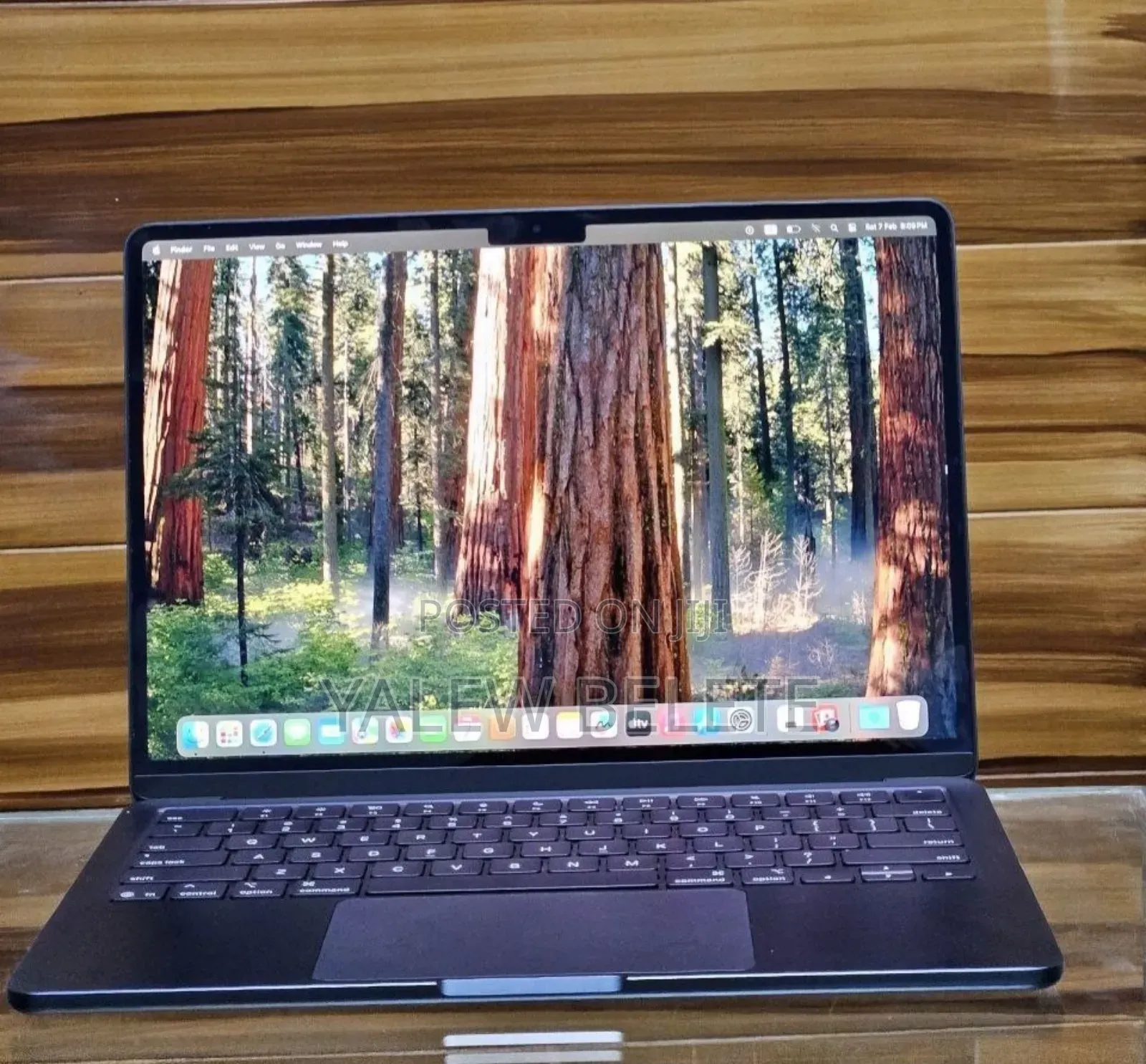 New Laptop Apple MacBook Air 2025 M4 13-inch 16GB Apple M4 SSD 256GB