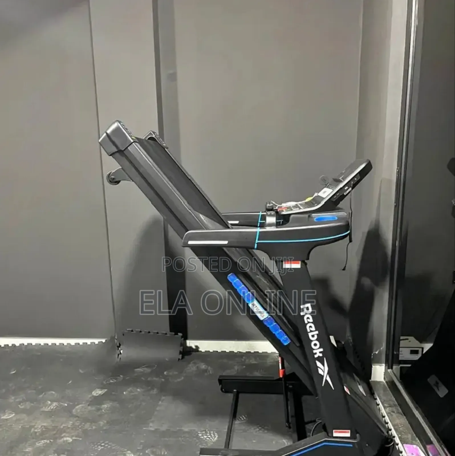 J200 Model Reebok Home Running Smart Tech Machine