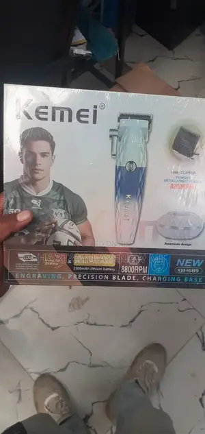 10 W Kemei Hair Clipper Trimmer ኬሚ የፀጉር ማስተካከያ ትልቅ ሀይል