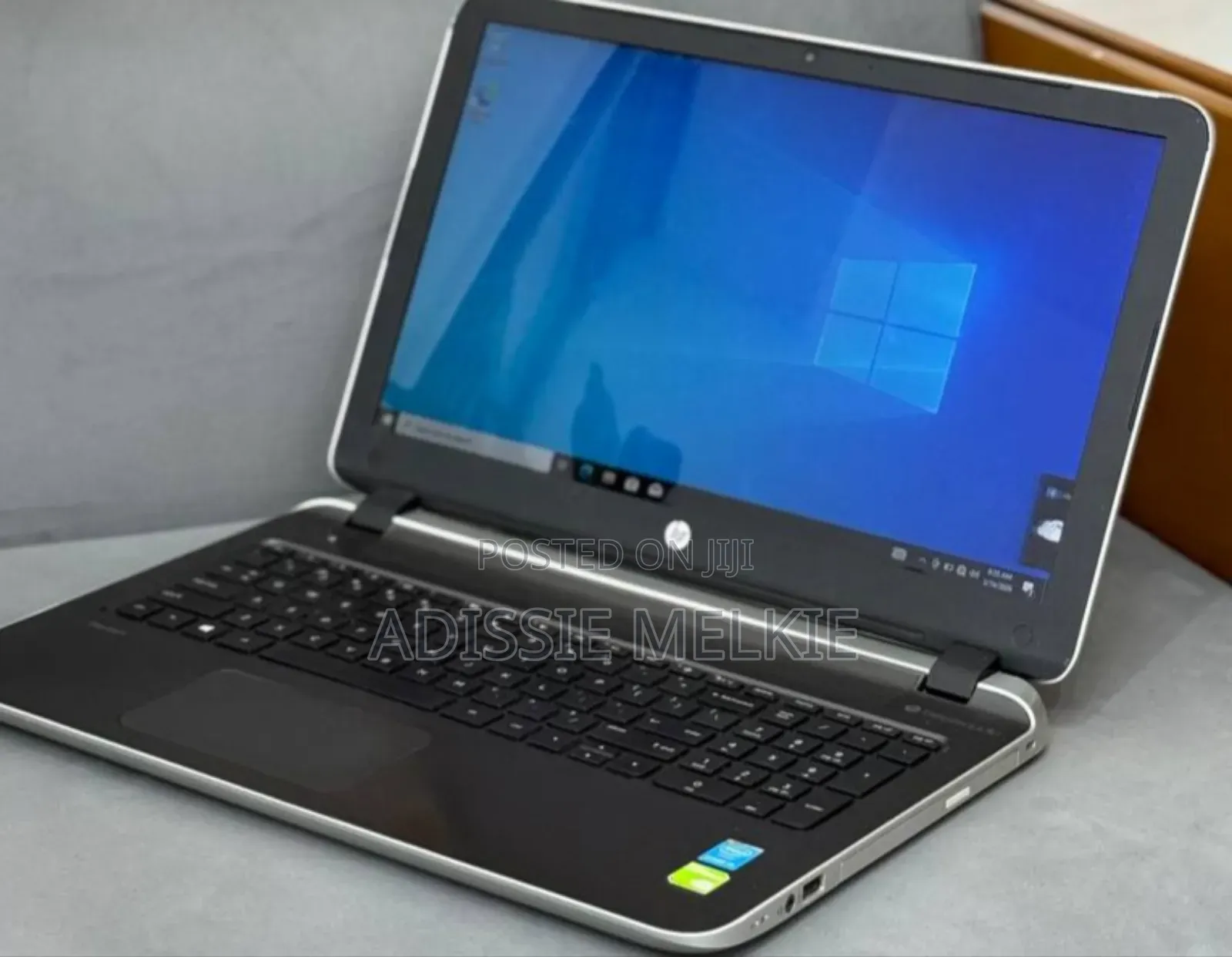 New Laptop HP Pavilion 15 8GB Intel Core i5 HDD 1T