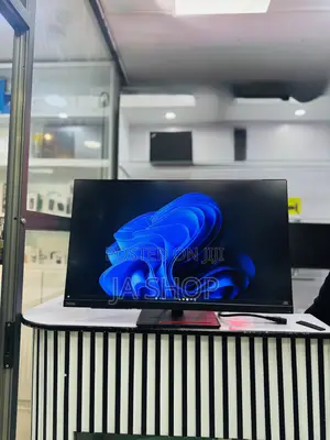 32 Inch Monitor