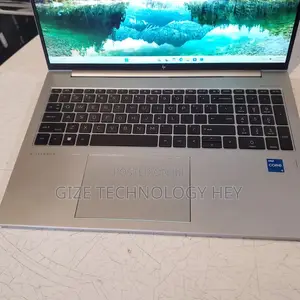 New Laptop HP EliteBook 860 G10 16GB Intel Core i5 SSD 512GB