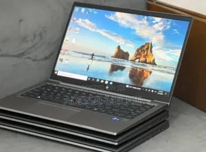 New Laptop HP ZBook Firefly G8 16GB Intel Core i7 SSD 512GB