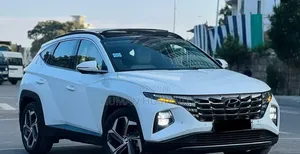 Hyundai Tucson 2022 White
