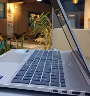 New Laptop HP Pavilion 15 8GB Intel Core Ultra 5 SSD 512GB