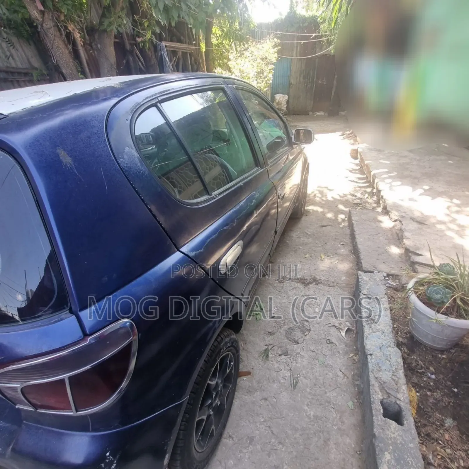 Toyota Vitz 1.0 FWD 5dr 1999 Blue