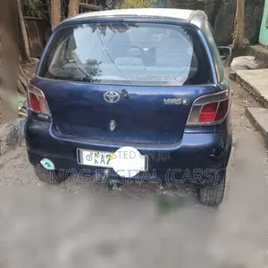 Toyota Vitz 1.0 FWD 5dr 1999 Blue