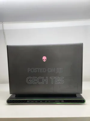 New Laptop Dell Alienware M16 R1 16GB AMD Ryzen 9 SSD 1T