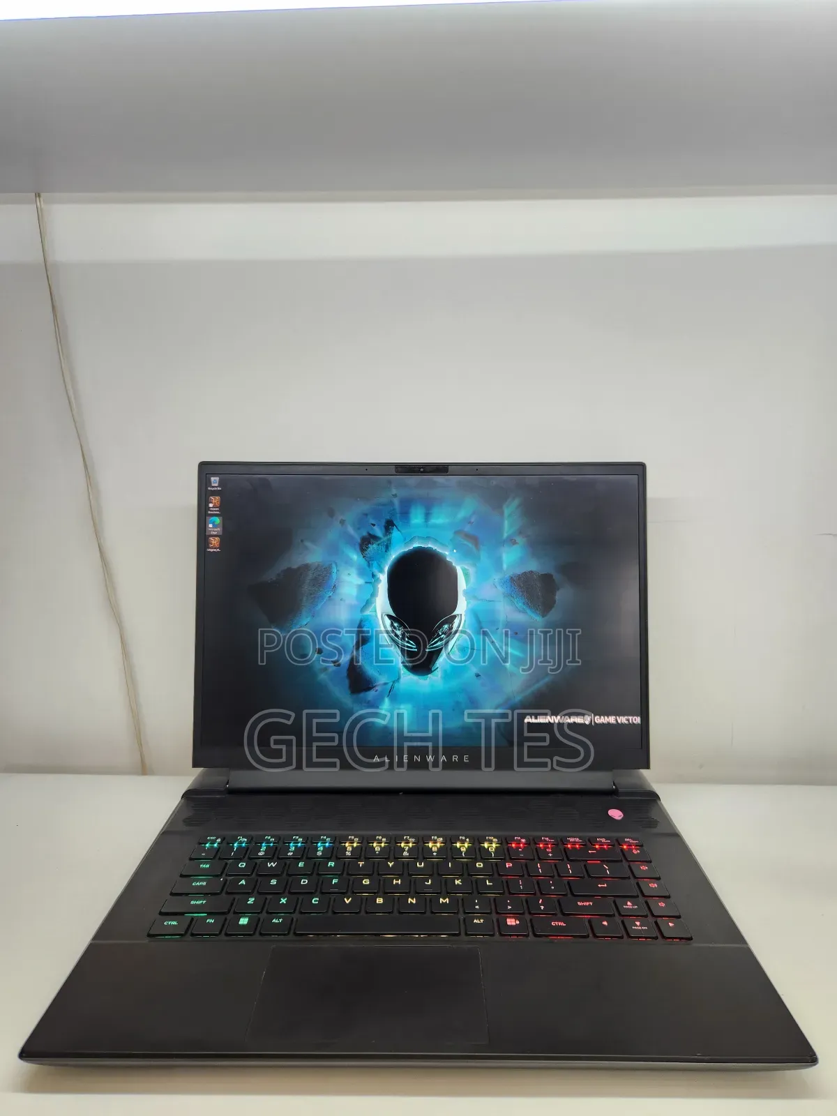 New Laptop Dell Alienware M16 R1 16GB AMD Ryzen 9 SSD 1T