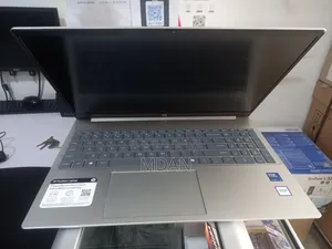 New Laptop HP ProBook 650 8GB Intel Core Ultra 5 SSD 512GB