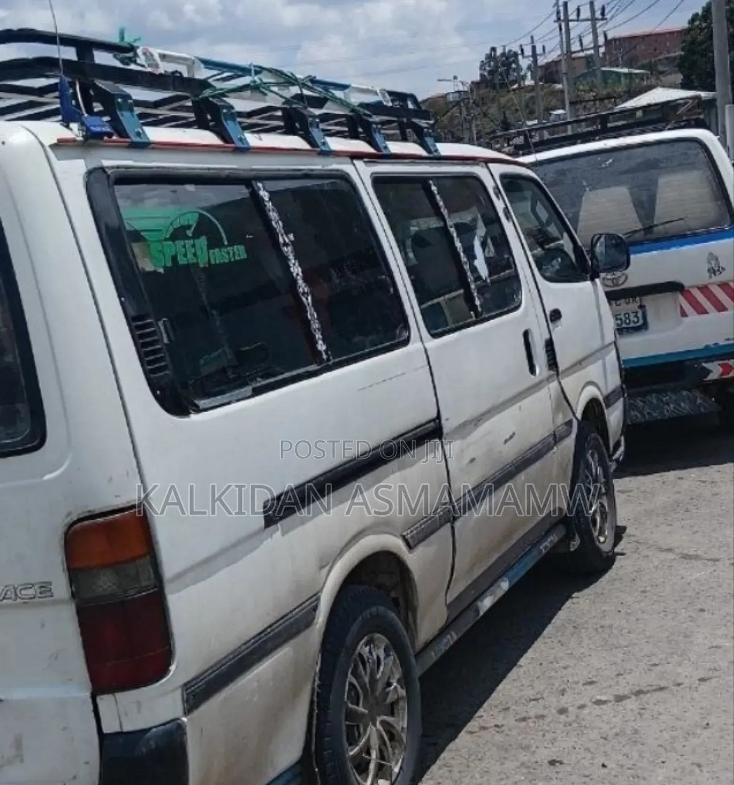 Toyota HiAce 2001 White