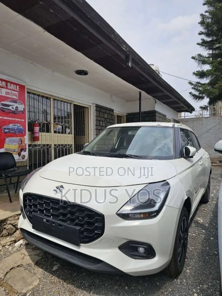 New Suzuki Swift 2025 White