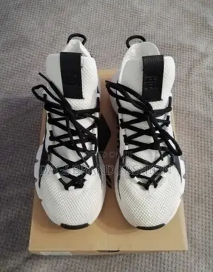 Premium Men’S Sneakers – Clean Modern Style