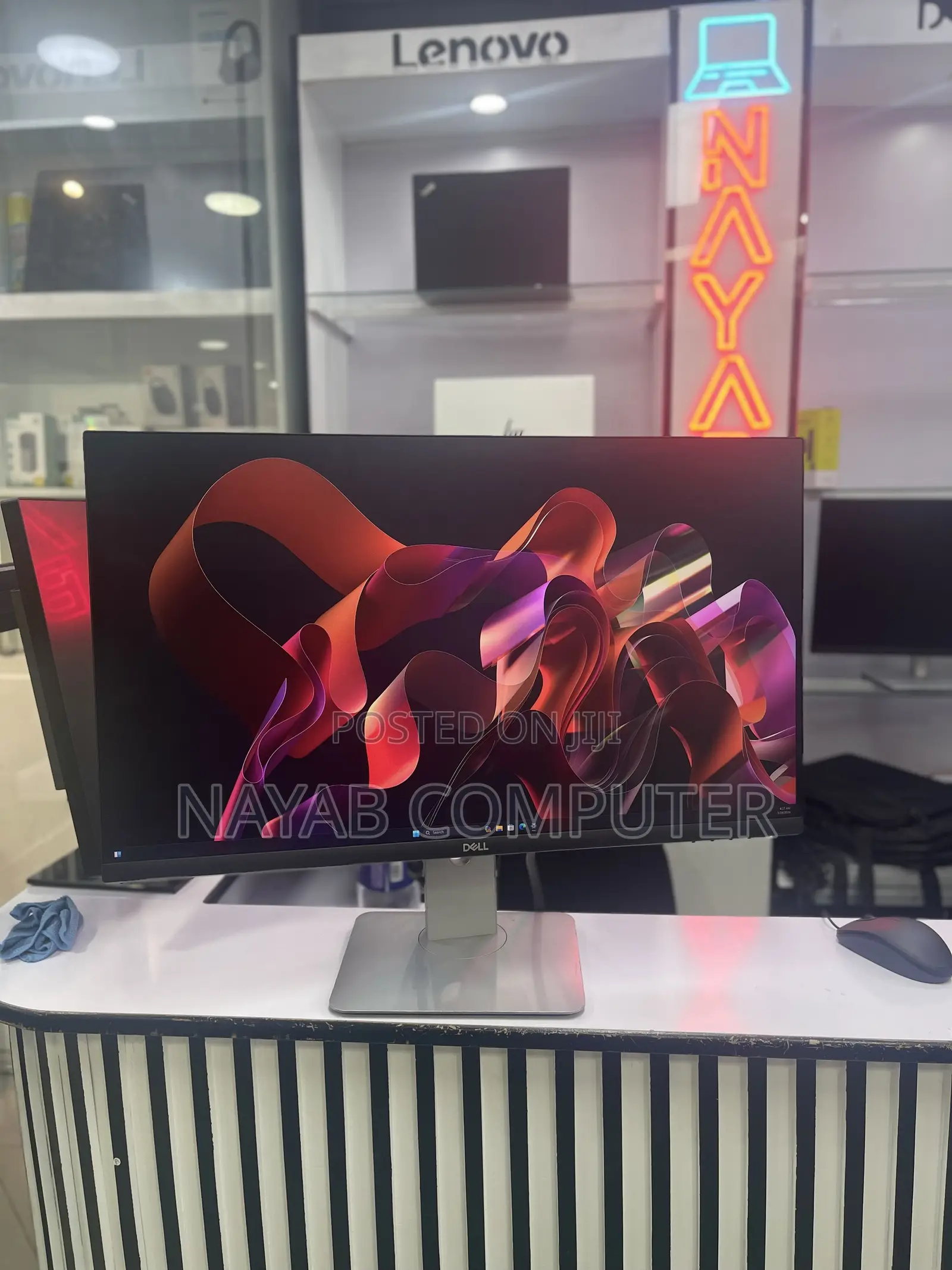 Dell 27” Monitor White Back Color