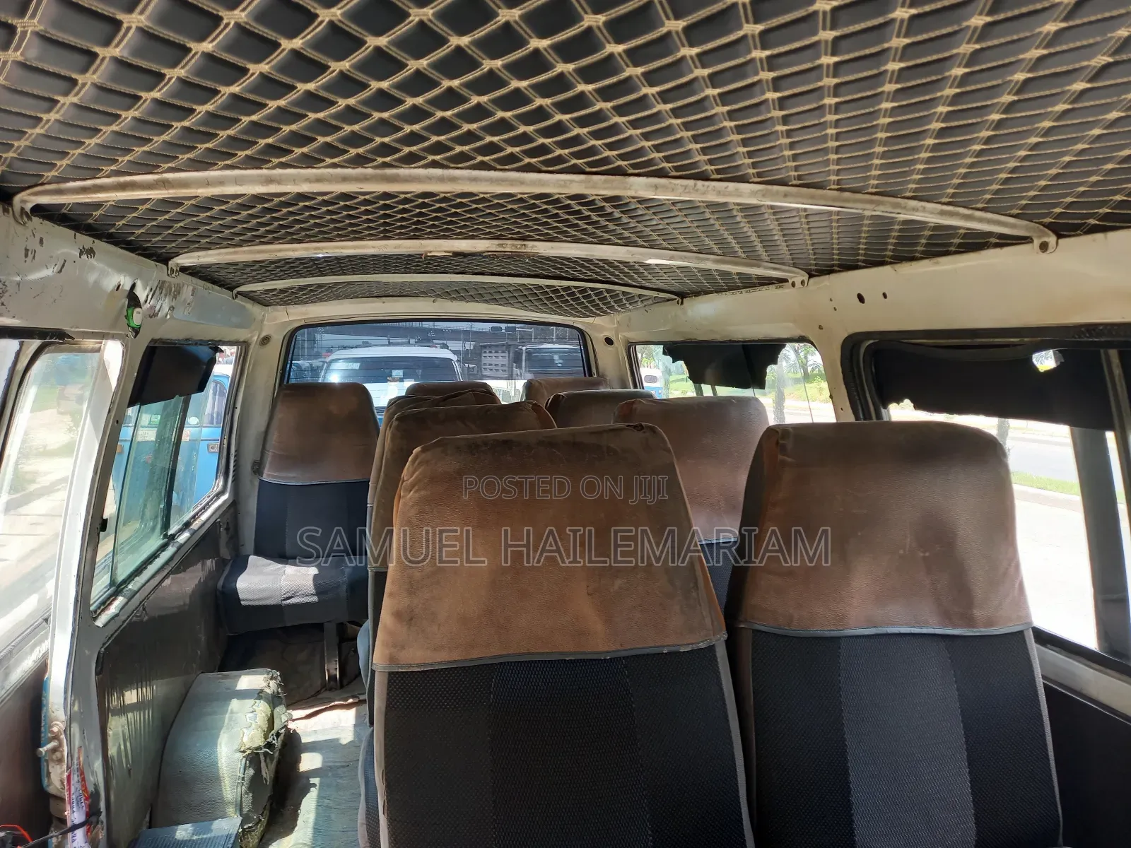 Toyota HiAce 1989 Blue