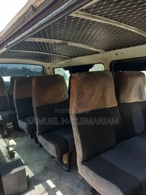 Toyota HiAce 1989 Blue