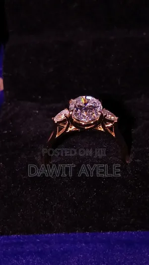 Moissanite Diamond Engagement Ring