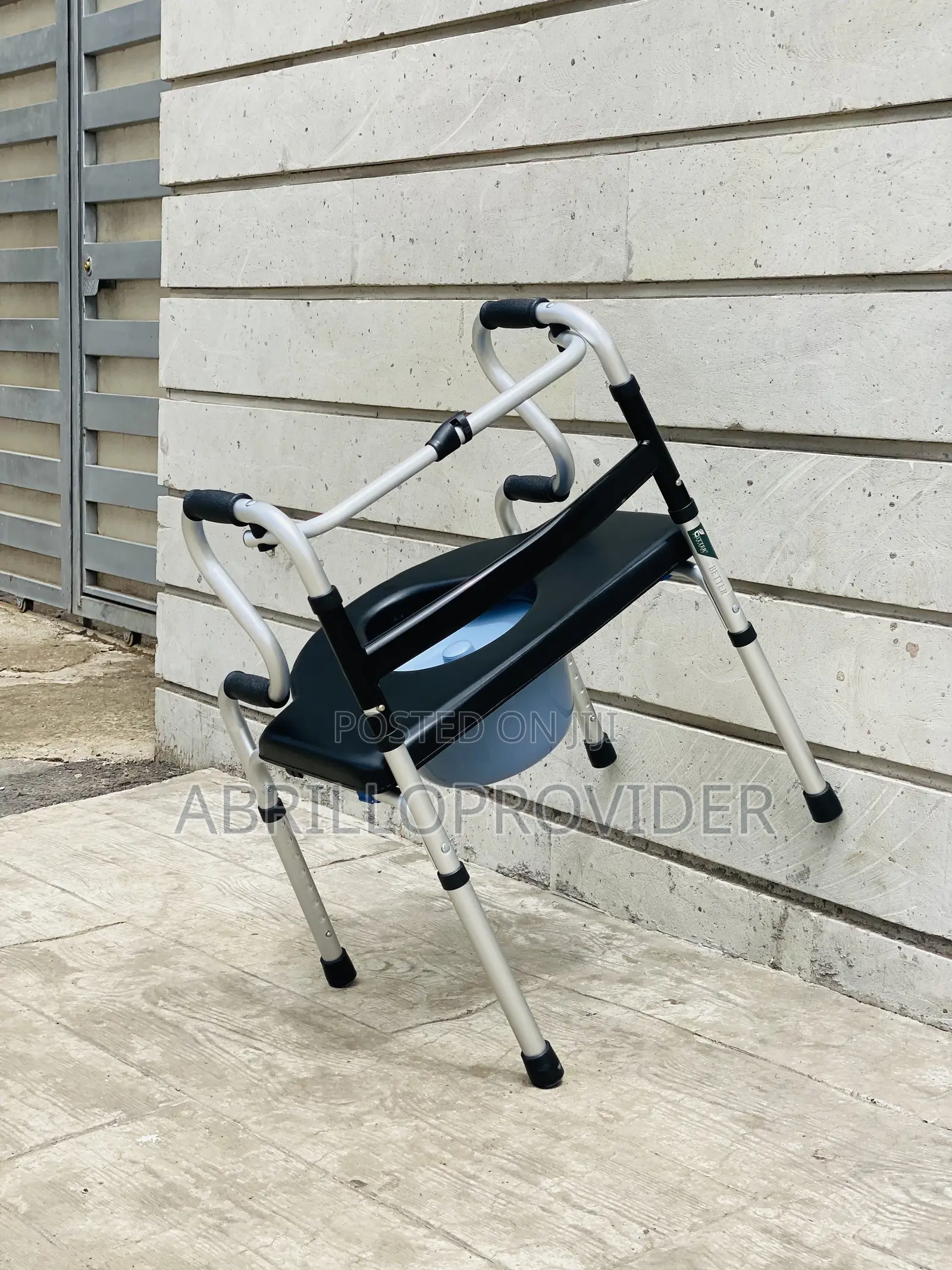 Medical Rehabilitation Equipment Commode Chair Multi-Function Walker