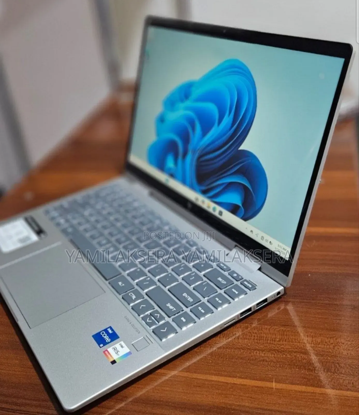 New Laptop HP Envy x360 8GB Intel Core i5 SSD 512GB