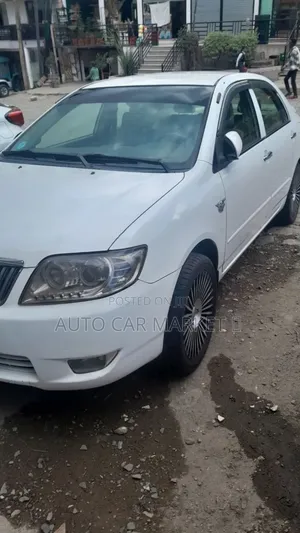 Toyota Corolla 2006 White
