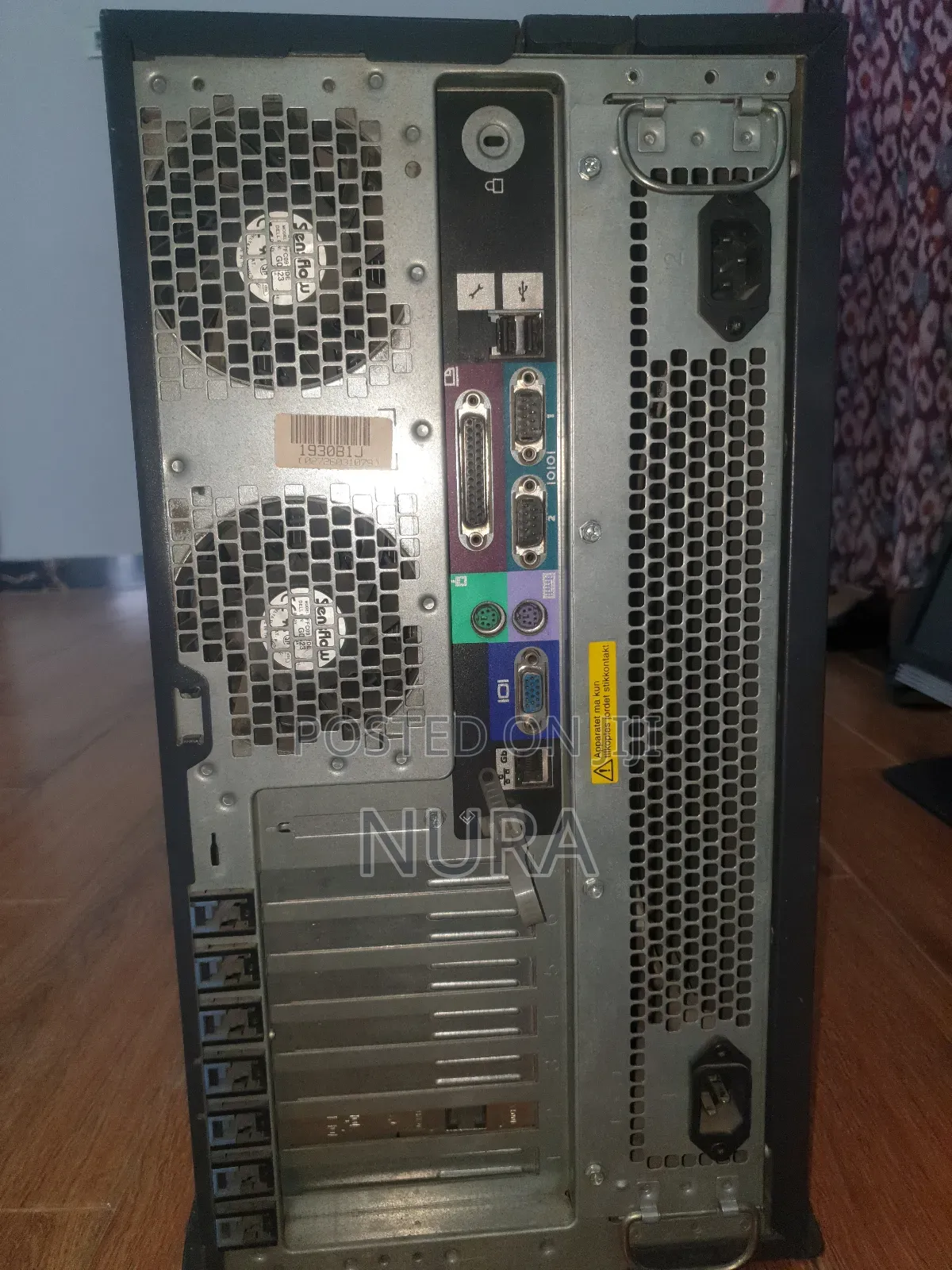 Server Dell Poweredge R2950 16GB Intel Xeon SSHD (Hybrid) 1T