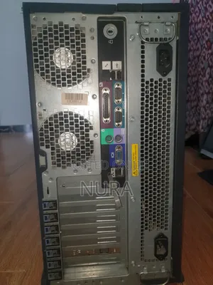 Server Dell Poweredge R2950 16GB Intel Xeon SSHD (Hybrid) 1T