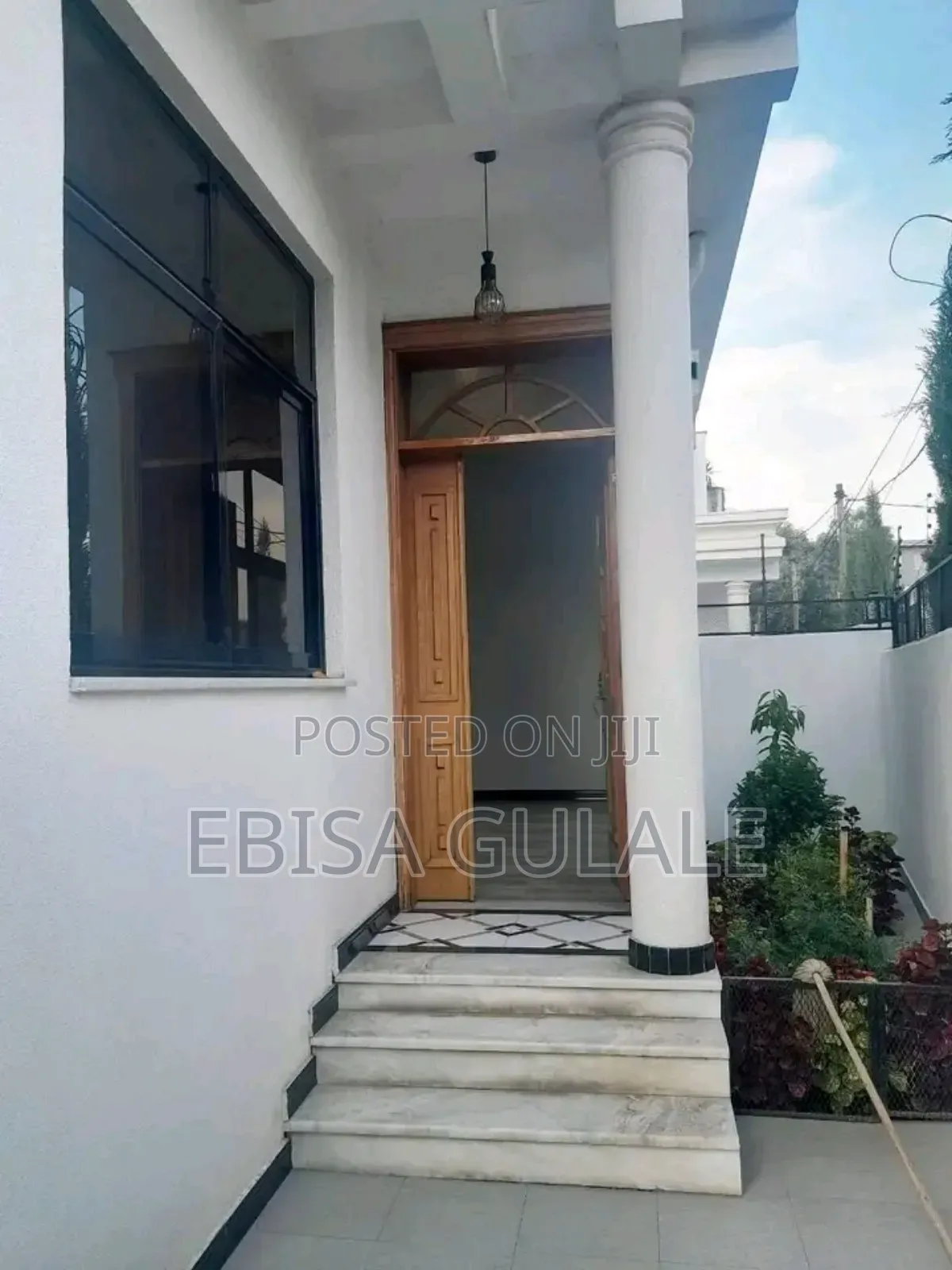 Furnished 4bdrm Farm House in Yeka for sale