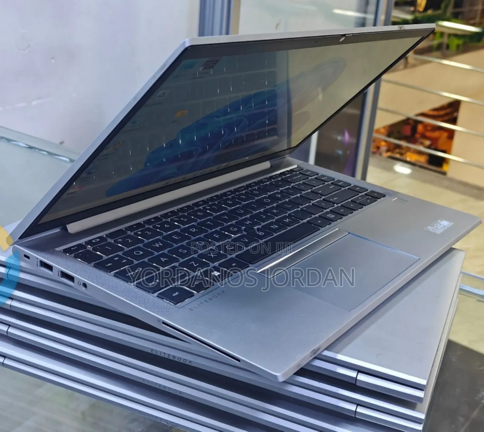 New Laptop HP EliteBook 845 G8 16GB AMD Ryzen 5 SSD 512GB
