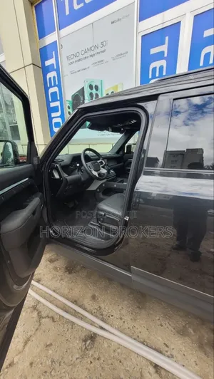 New Land Rover Defender 2024 Black