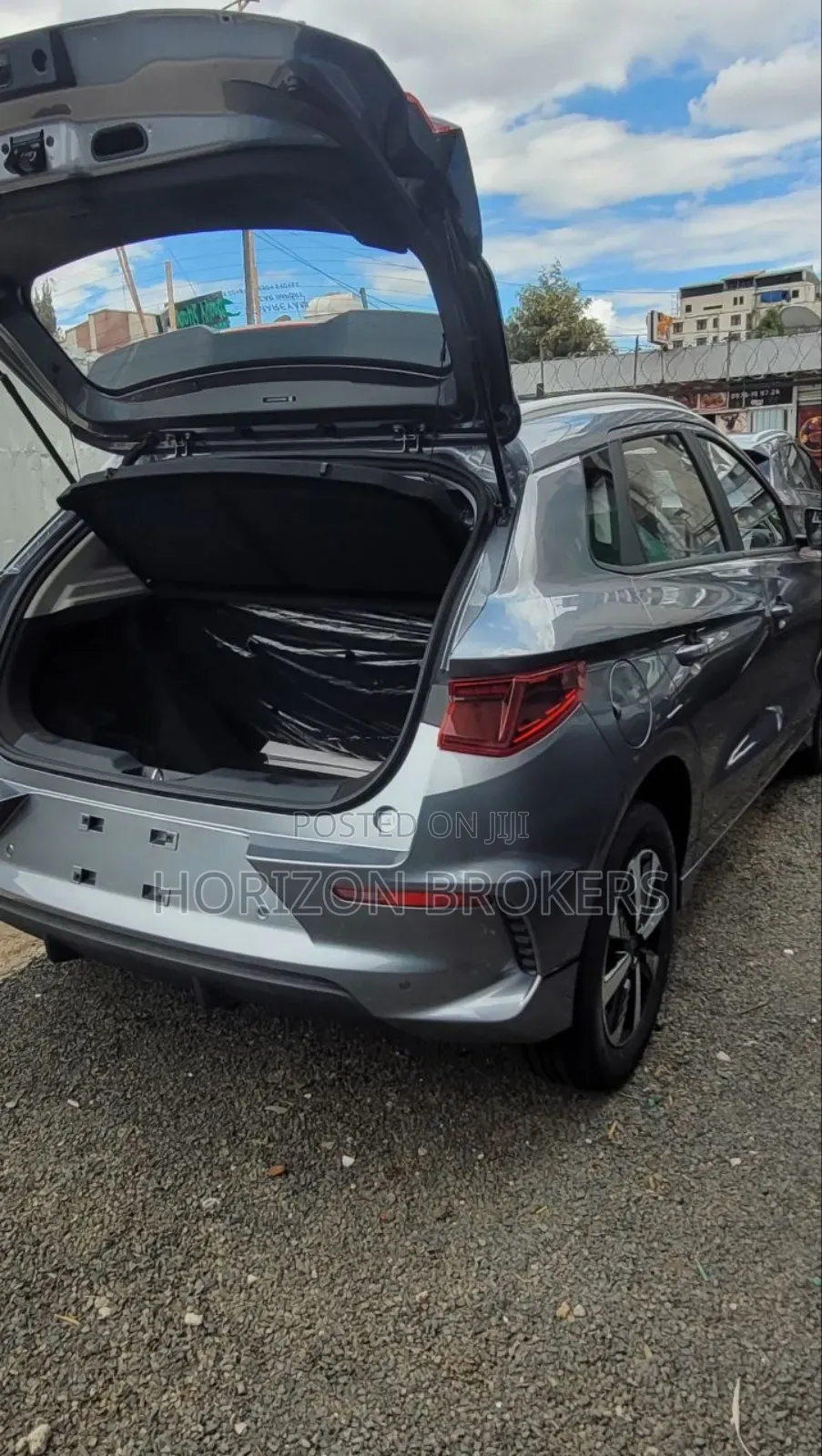 New BYD E2 43 kWh 94 hp FWD 2025 Gray