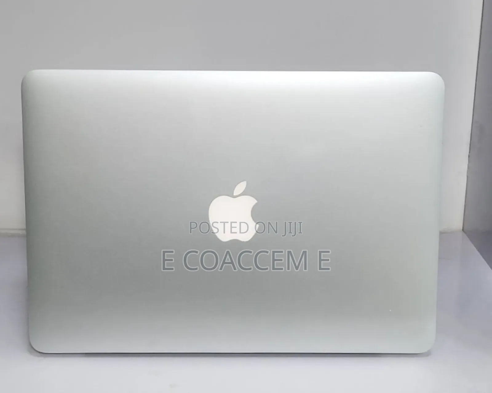 New Laptop Apple MacBook 16GB Intel Core i7 SSD 512GB
