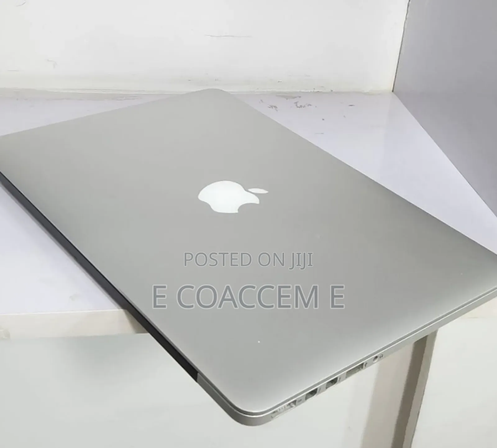 New Laptop Apple MacBook 16GB Intel Core i7 SSD 512GB