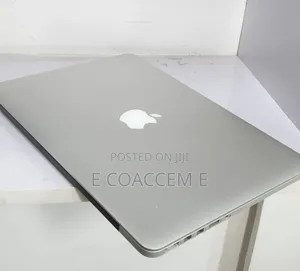New Laptop Apple MacBook 16GB Intel Core i7 SSD 512GB